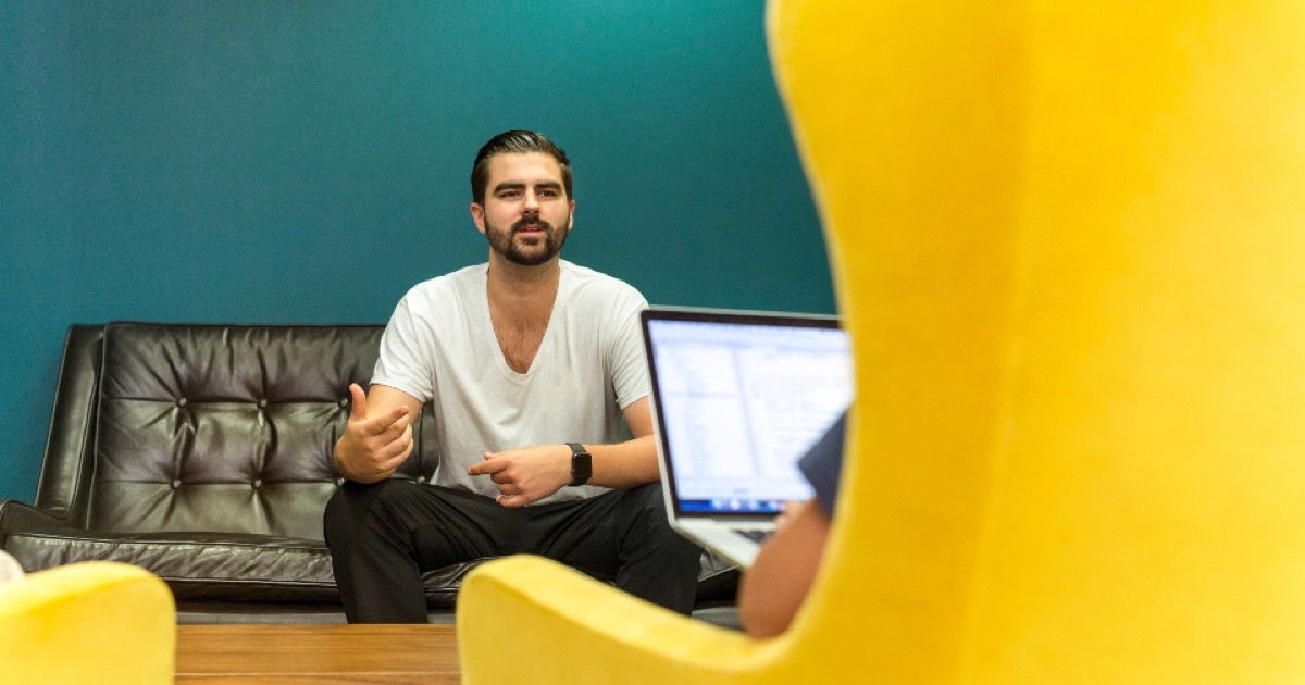 How to Hire a Gym Trainer: Interview Questions and Trial Session